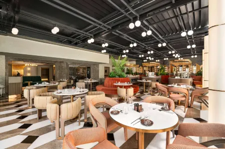 Boreas Hotel, Trademark Collection by Wyndham Отели рядом с достопримечательностью «Мечеть Коджатепе»