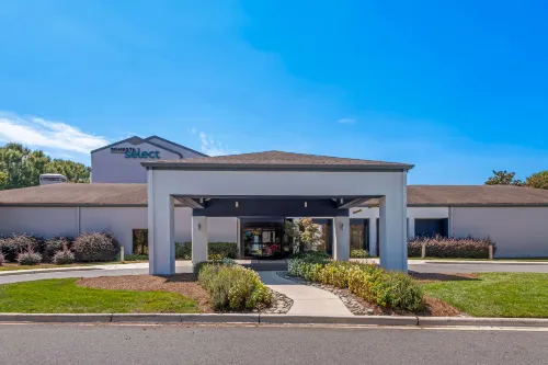 Sonesta Select Charlotte University Research Park Hotels in Charlotte