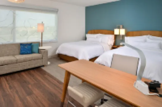 Element Overland Park Hotels in Johnson County