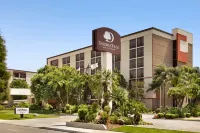 DoubleTree by Hilton San Bernardino - bar