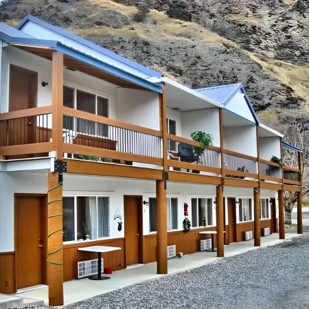 Steelhead Inn