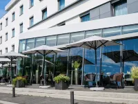 Leonardo Hotel Esslingen Hotels near Hedelfingen