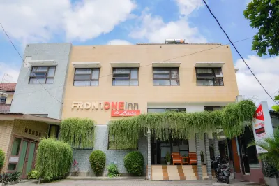 Front One Inn Malang Hotels near DUCK RC DDR