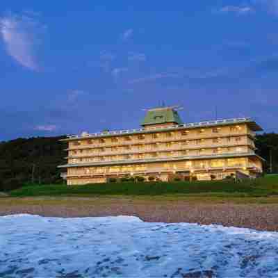 瀬波ビューホテル Hotel Exterior