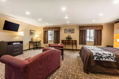 Quality Inn Hotels near Music on Market