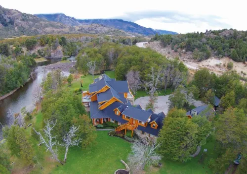 Rio Hermoso Hotel de Montaña Hotels in Lacar Department