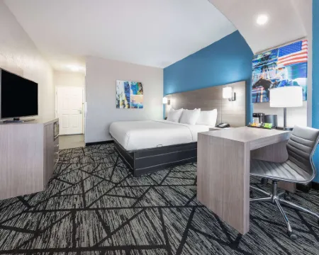 阿爾瓦拉多拉昆塔温德姆套房酒店 約翰遜縣酒店