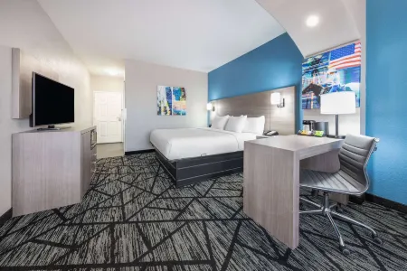 La Quinta Inn & Suites by Wyndham Alvarado