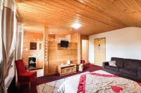 Domaine de l'Adoux Hotels in Meolans-Revel