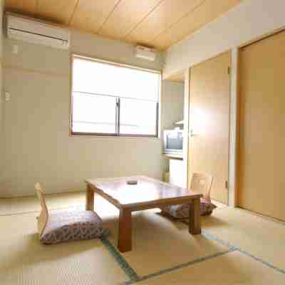 なりた温泉(天然温泉) Rooms