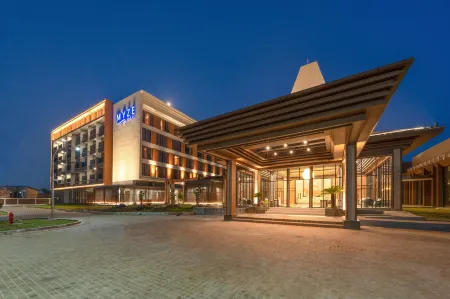 Myze Hotel Sumenep Отели в г. Sumenep Regency