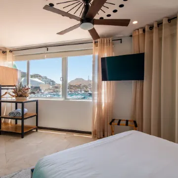 Mayan Monkey Los Cabos - Social Hotel