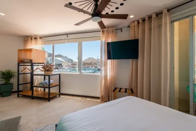 Mayan Monkey Los Cabos - Social Hotel