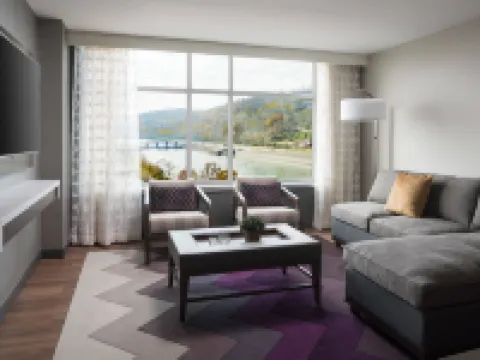 มอร์แกนทาวน์ แมริออท ที่วอเตอร์ฟรอนท์เพลซ โรงแรมในมอร์แกนทาวน์