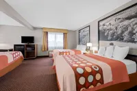 Super 8 by Wyndham Waverly Hotels in Waverly