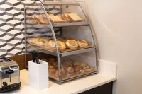 Holiday Inn Express & Suites BOURBONNAIS EAST - BRADLEY by IHG - breakfast