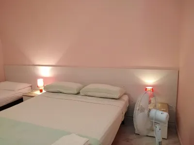 Nice and cozy attic overlooking the sea, Villa Cecilia ap 3