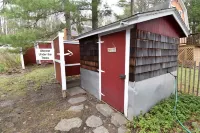 Charming 100-Year-Old Lake House on Pristine Mountain Lake -Your Perfect Retreat
