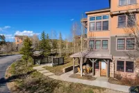 Lucky Horse - Cozy 1 BR/1BA ski in/ski out condo in Granby Ranch