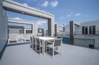 Modern 5Br Family Duplex Close to Disney – All-New & Stylish!