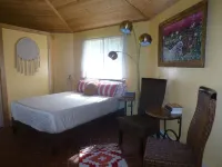 Cozy, Artistic Retreat Surrounded By Waterfalls, Orchards And Gardens