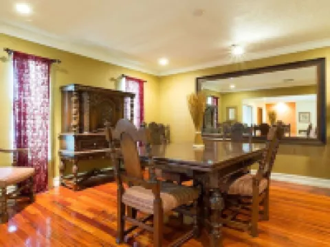 Waterfront Property with a resort style backyard and Heated Pool in Miami Hotels in Kendall