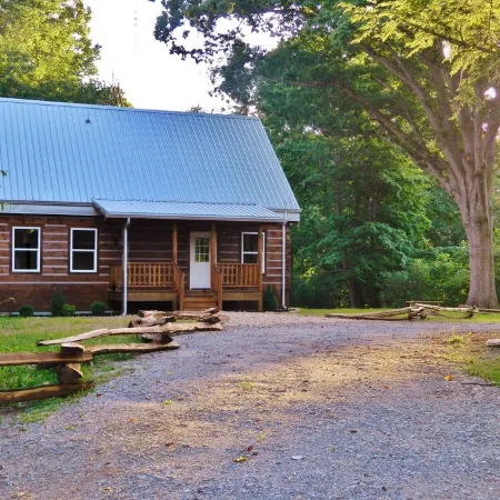 ❤Clean Cabin WiFi in-town Easy access PAVED Black Mountain 15min to Asheville