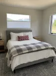 Modern Home in mountain setting within walking/biking distance to town Hotels near Kebler Pass