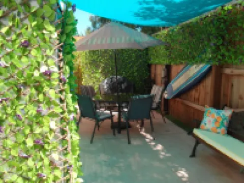 Santa Barbara Mermaid's Cove- Cozy 1-bedroom Apartment with A/C, WiFi, and W&D