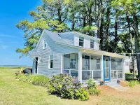 Pet Friendly Delightful Waterfront Cottage on Hoopers Island, MD.
