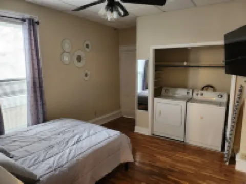 Lower 2 Bedroom Parkview