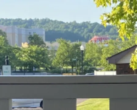 Toliver Guest House, Premier location on Main Street!  Newly remodeled-spacious.