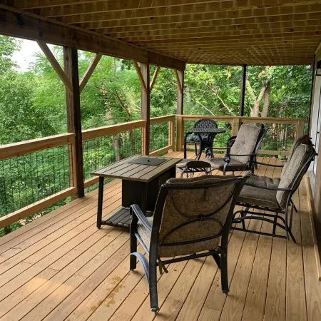 Secluded & Cozy Log Cabin w/Expansive Deck Views
