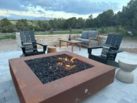 Charming Mountain Chalet with Stunning Views