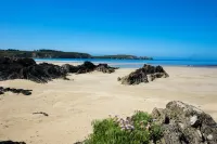 Old house near beach between Crozon Camaret Wifi calm bright garden