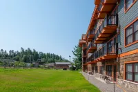 Year Round Luxury Slopeside Mountain Retreat  @ Cranmore, North Conway