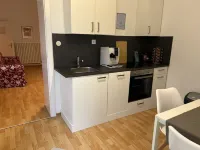 Casa Estrella -5 min zum Duisburg Hbf, -nähe Uni Duisburg/essen -erdgeschoss