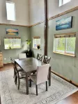 Valley View Retreat - Spacious, beautiful home near river - perfect for families