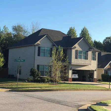 Spacious Newnan Retreat - Minutes from Hospital & Celebrations!