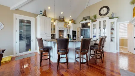 Private Pool & Spa, Outdoor Kitchen, Boat Ramp, Great Views & Flat Lot