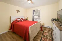 Summer Deal! Cozy Banner Elk Cabin Near Downtown & Prime Hiking Trails