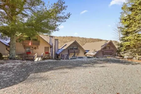 Ski-in Chill-out - AC! On Slopes