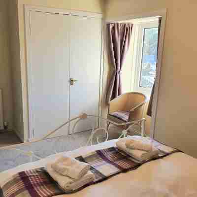 Beautiful views, walking distance to town Rooms