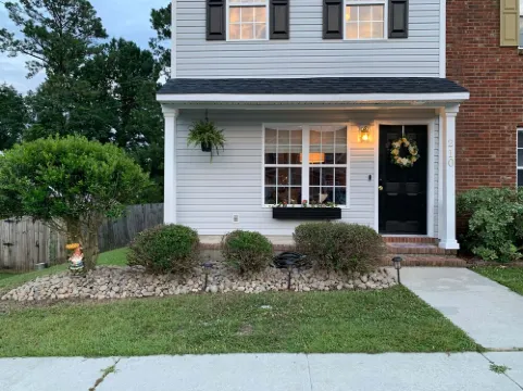 Tranquil Mid-Century on Meadow:  Joyfully and passionately created to enjoy.