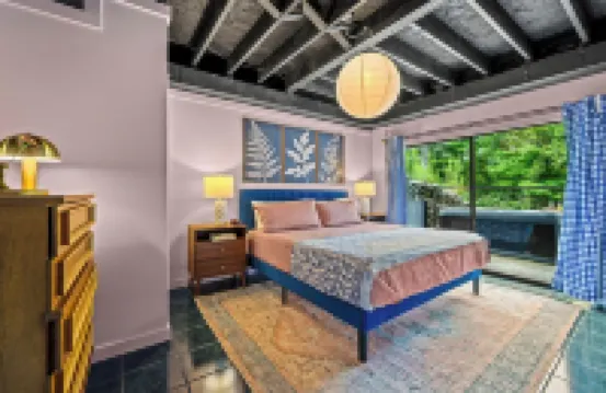 Luxe Mountain Home: Hot Tub, Sauna, Firepit, Games