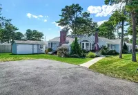 Quiet, Clean West Dennis Home - Walk to Beach