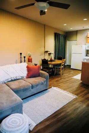 Palm Desert Vacation Villa: Ultimate Comfort & Space Отели рядом с достопримечательностью «40868 Ave Solana»