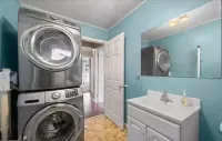 Comfy 3-Bedroom Near The Beach With A Pool & Grill