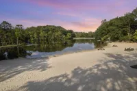 Relax & Play: Pickleball, BasketBall, Hot Tub, Game Room & More