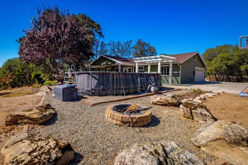 Picayune Retreat: Spa/EV/Play-Structure/Pet-Loving/Games and More''